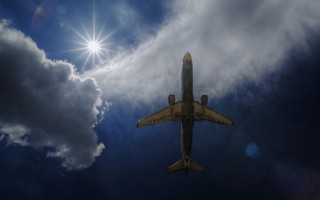 怀孕初期出现反复低烧与头疼，正常现象还是需要警惕？